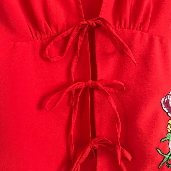 Adorable top - Picture 2 of 6